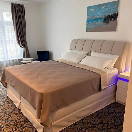 Art House One Отель