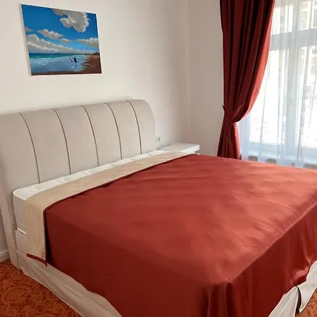 Hotell Art House One Baden-Baden