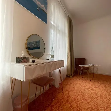 Отель Art House One