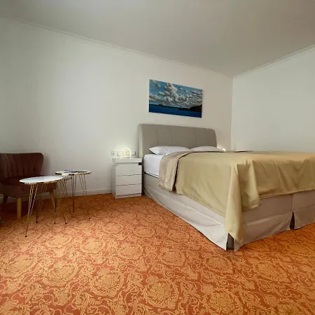 Art House One Hotel
