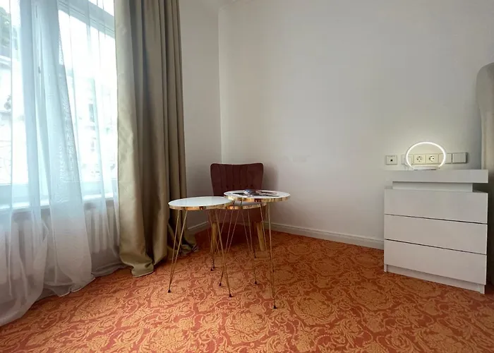 Hotel Art House One 3*